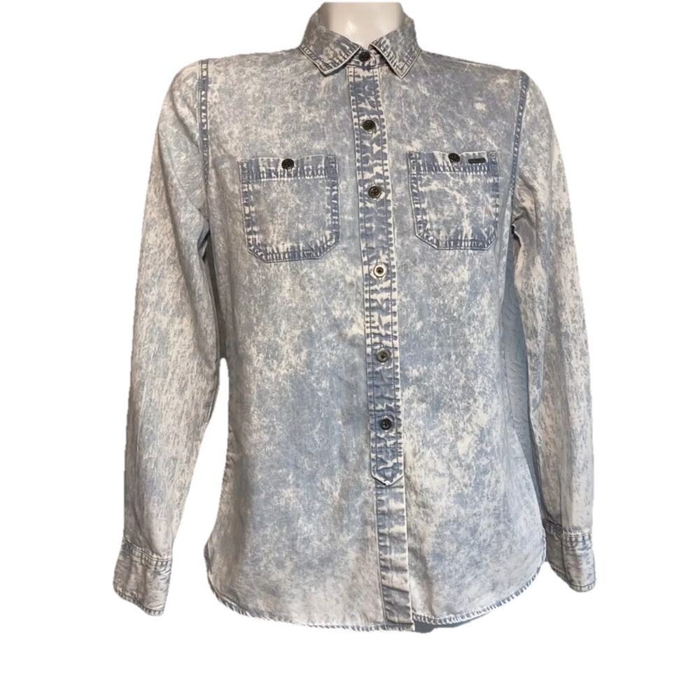 Bullhead Women's Blue Acid Wash Chambray Button Up Shirt Top Size M